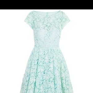 COPY - Monique lhuillier Kyoto bloom lace dress, never worn. Absolutely stunning